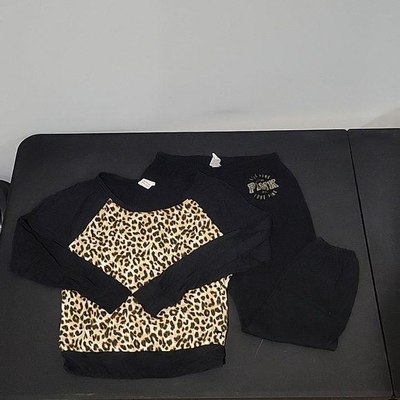 Victoria's Secret Other - Victoria's secret cheetah pj set